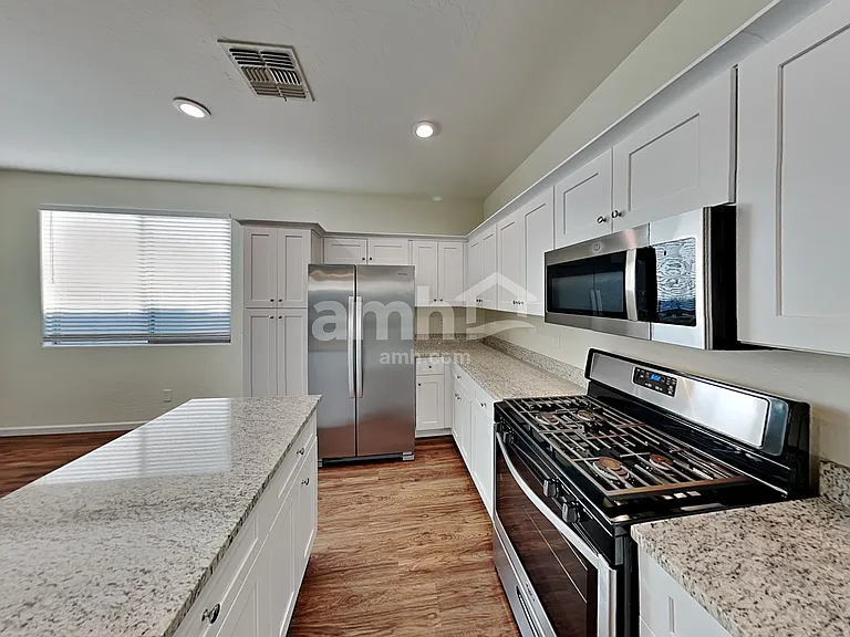 2975 E Merlot St — Photo 3