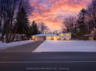 66 Lakeland Cres, Richmond Hill, ON L4E 2Z9