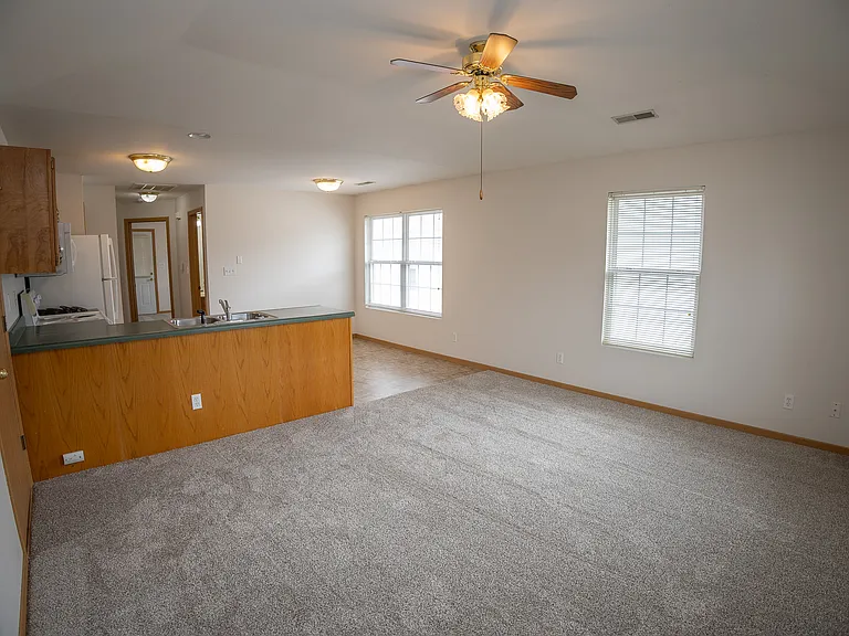 127 Ventura Ave #A — Photo 3