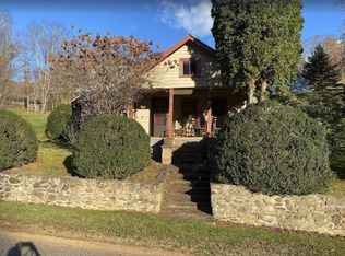 254 Bee Branch Rd, Burnsville, NC 28714