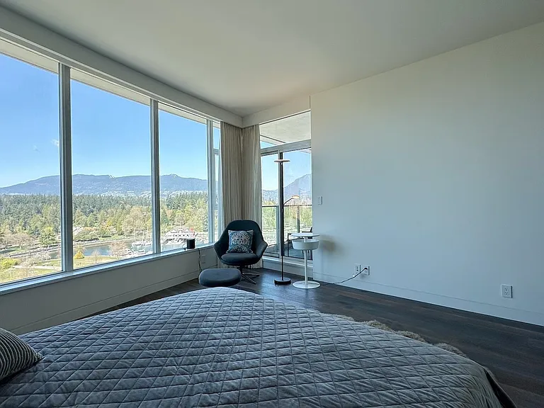 1777 Bayshore Dr #Penthouse 4 — Photo 15