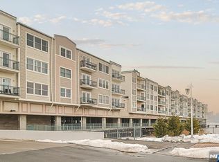321 The Promenade, Edgewater, NJ 07020