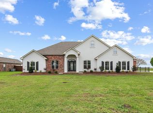 130 Jalyn Ln, Port Allen, LA 70767