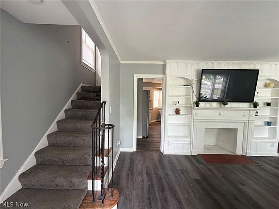 3rd image of 3714 Avalon Rd