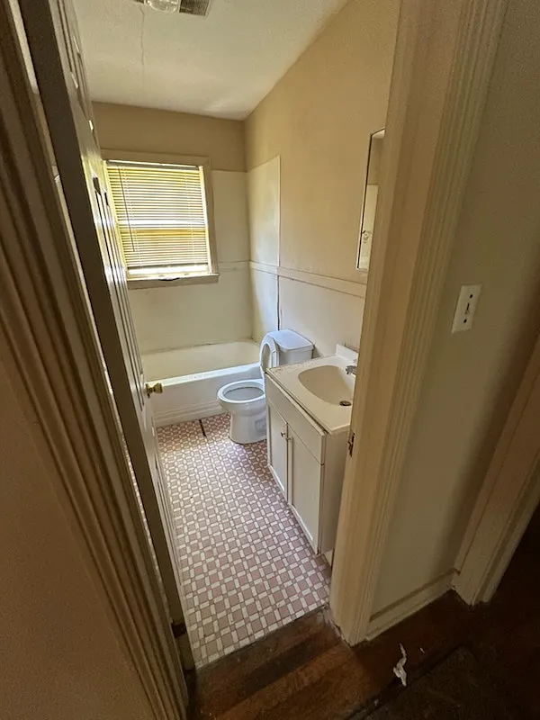 4 bed, 1454 sqft, $950 — Photo 2