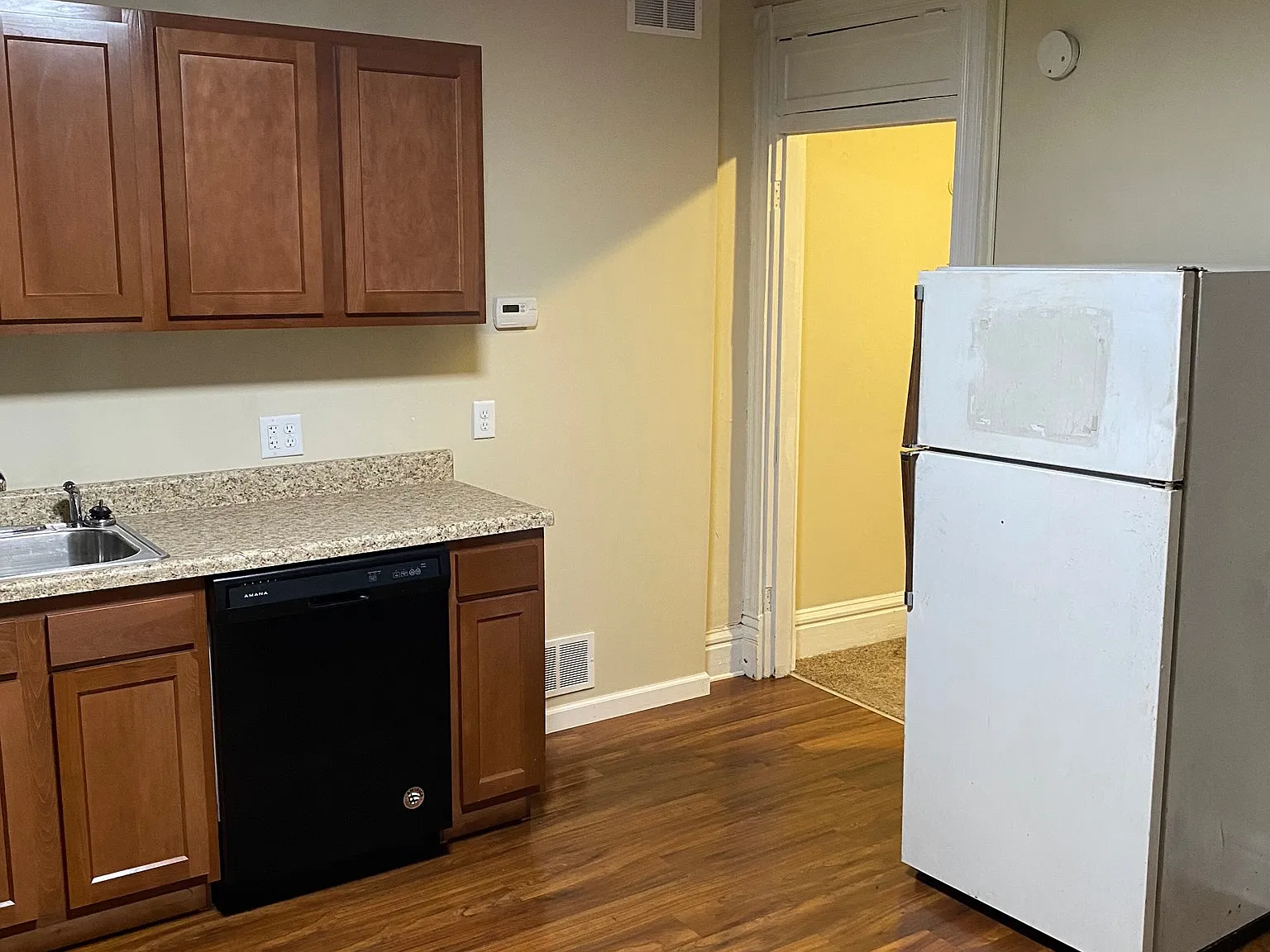 7 bed, $6,300 — Photo 4