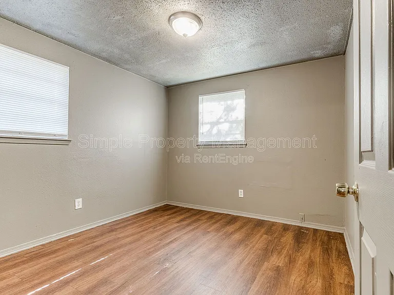 4008 SE 47th St — Photo 16