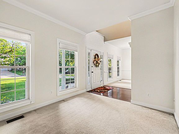 2nd image of 3436 Hanford Ln