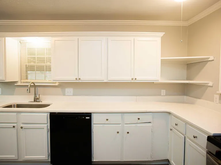 3804 Pine Cone Dr — Photo 7