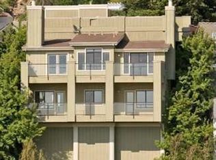 7051 Skyline Blvd, Oakland, CA