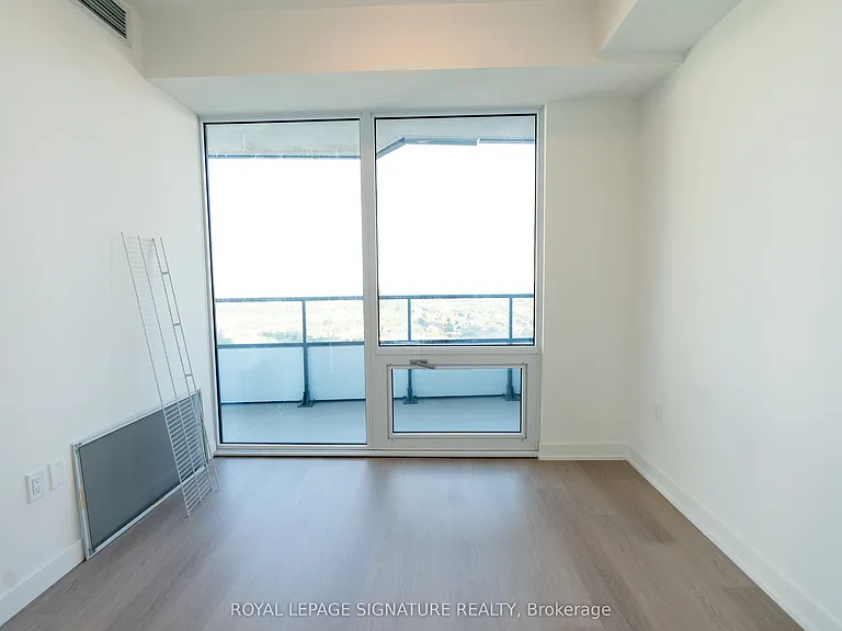 448 Burnhamthorpe Rd W #1807 — Photo 14