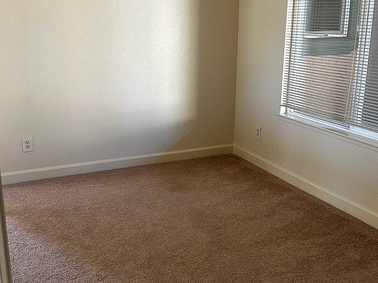 660 Westside Blvd #A — Photo 6