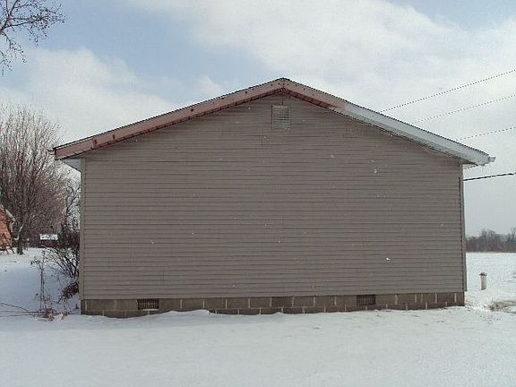 3rd image of 2643 Lea Ct NE