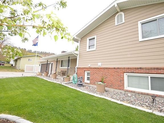 3rd image of 2909 Melrose Ln
