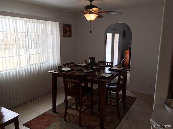2nd image of 2271 Thomas Ave