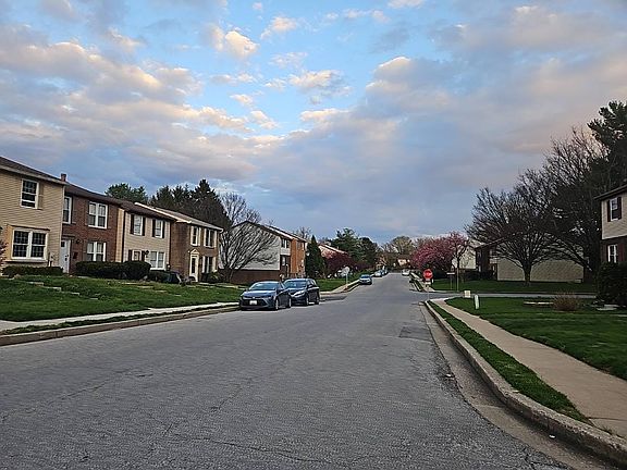 5th image of 9304 Countess Dr