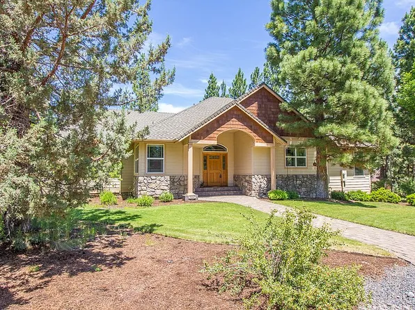 3290 NW Massey Dr, Bend, OR 97703