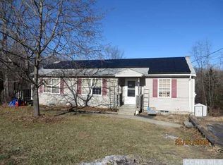 19 Regal Rd, Stuyvesant, NY 12173