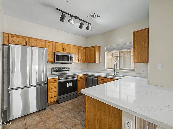 5th image of 525 N MILLER Road #128