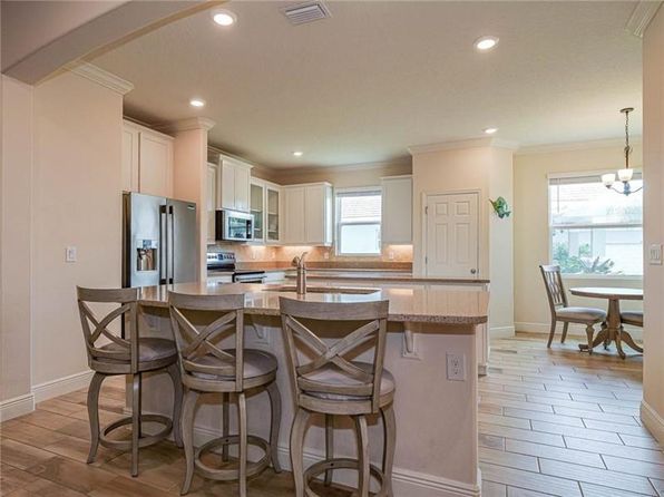 2529 Saint Lucia Cir
