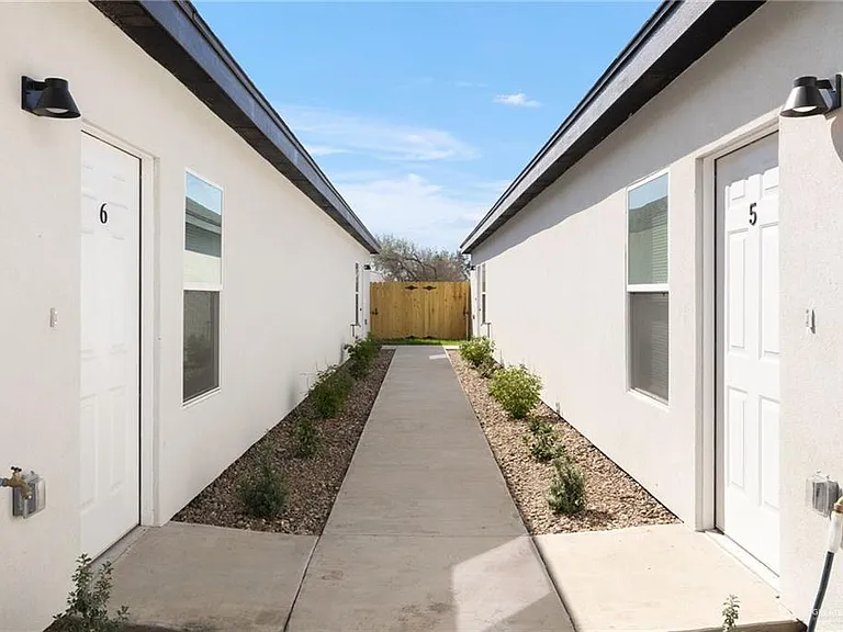 4305 Heron Ave #6 — Photo 3