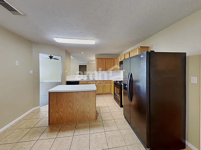 29010 Ashbrook Ln — Photo 4