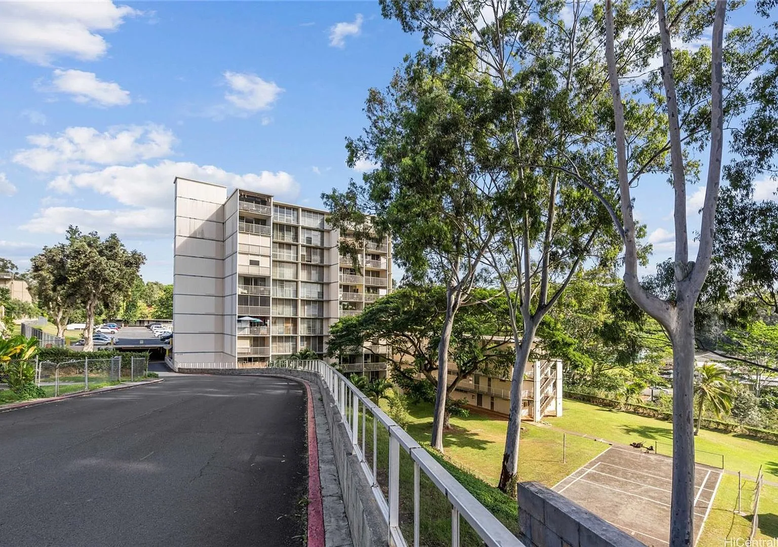 Northbrook-Melemanu 2BR/1BA/2PK — Photo 2