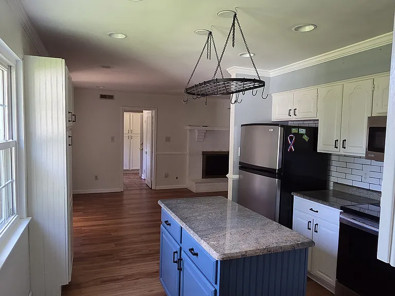 1140 Birnam Woods Dr #2 — Photo 7