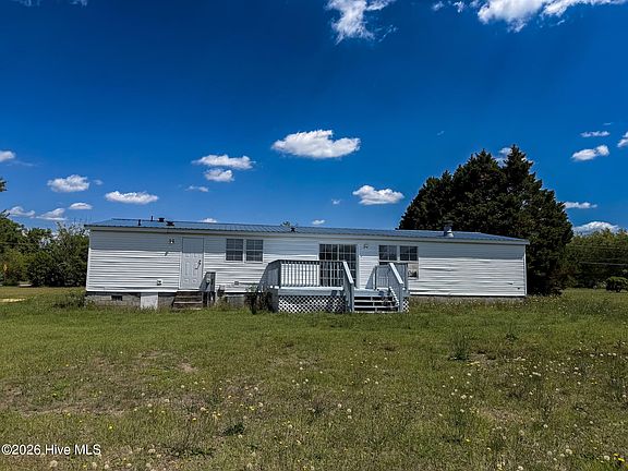 4th image of 898 Brisson Road