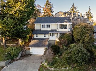 628 Cairndale Rd, Colwood, BC V9C 2R2