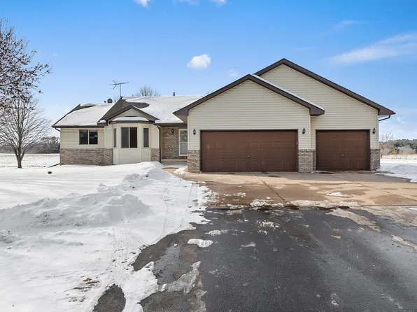 34658 Hastings St NE, Cambridge, MN 55008