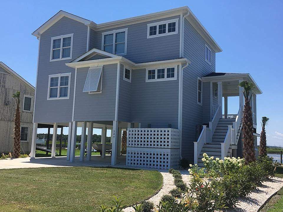1st image of 209 Pond Dr