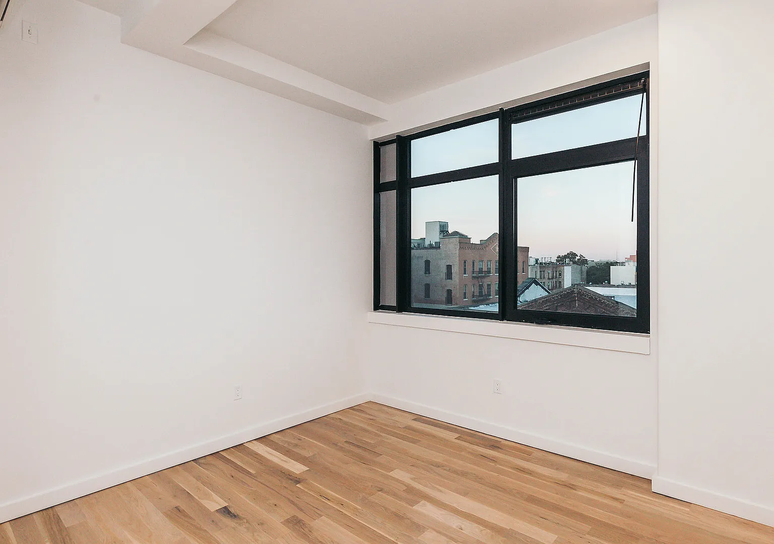 44 Kent Street — Photo 4
