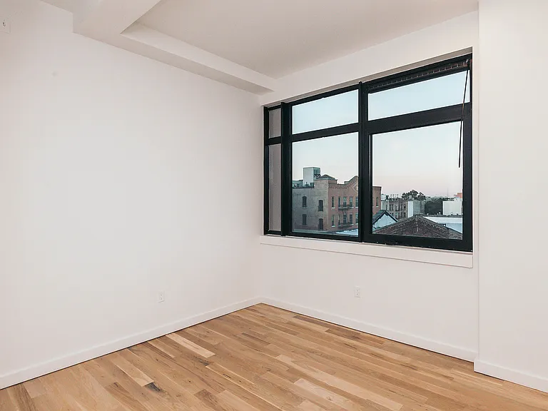 44 Kent St #516 — Photo 6