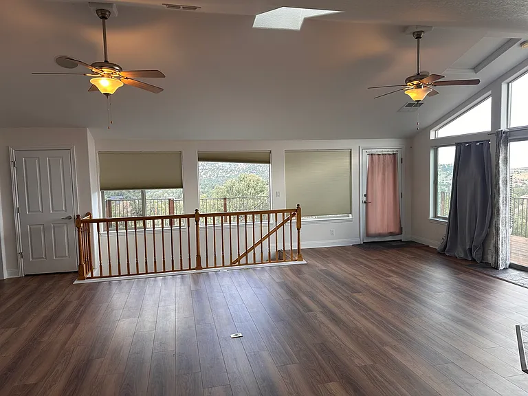 Delta Dr — Photo 13