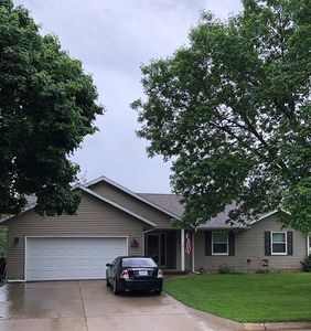 915 7th St, Eldora, IA, 50627