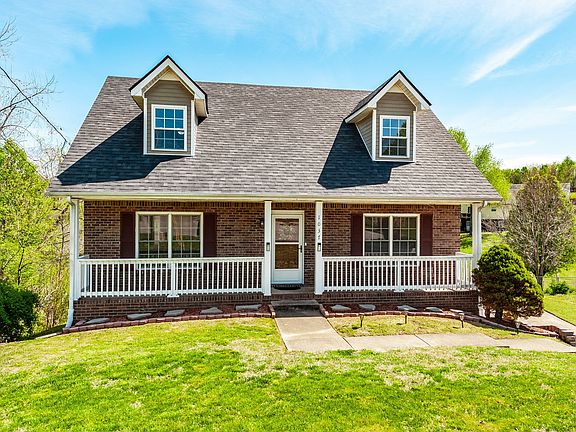 4th image of 1037 Periwinkle Pl