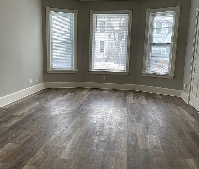 302 N Livingston St — Photo 11