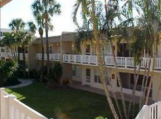 630 Snug Harbor Dr APT 7, Boynton Beach, FL 33435