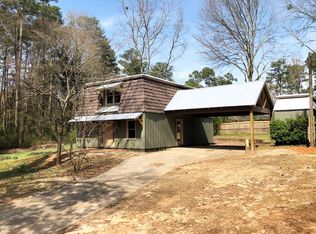 80 Pine Ridge Dr, Carrollton, GA 30117