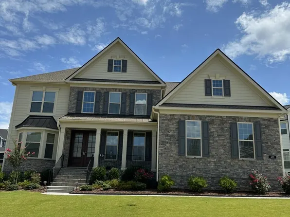 401 Addison Pond Dr, Holly Springs, NC 27540