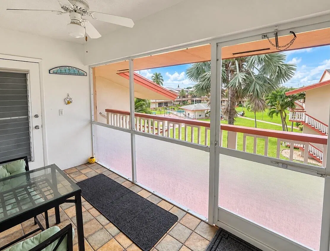 2 bed, 2.0 bath, 968 sqft, $1,750 — Photo 3