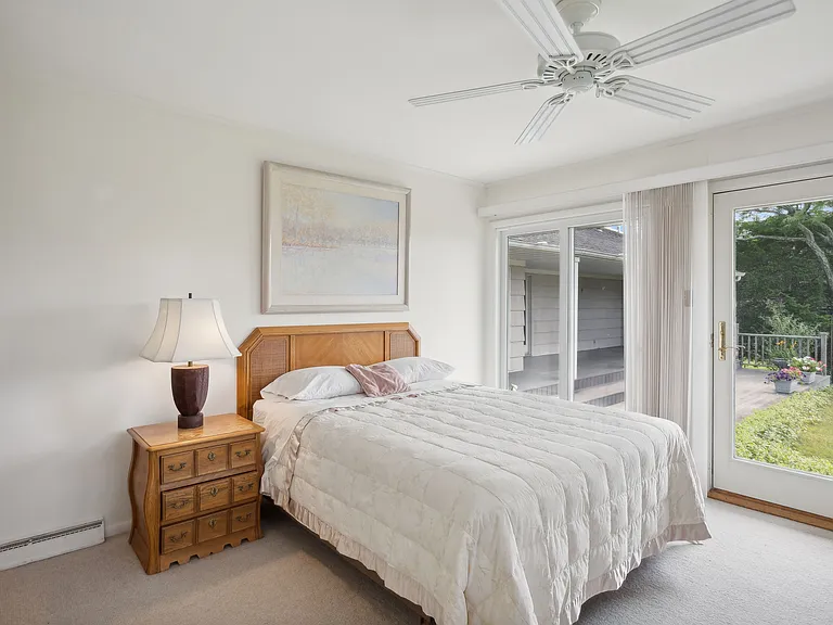 33 Beach Rd — Photo 18