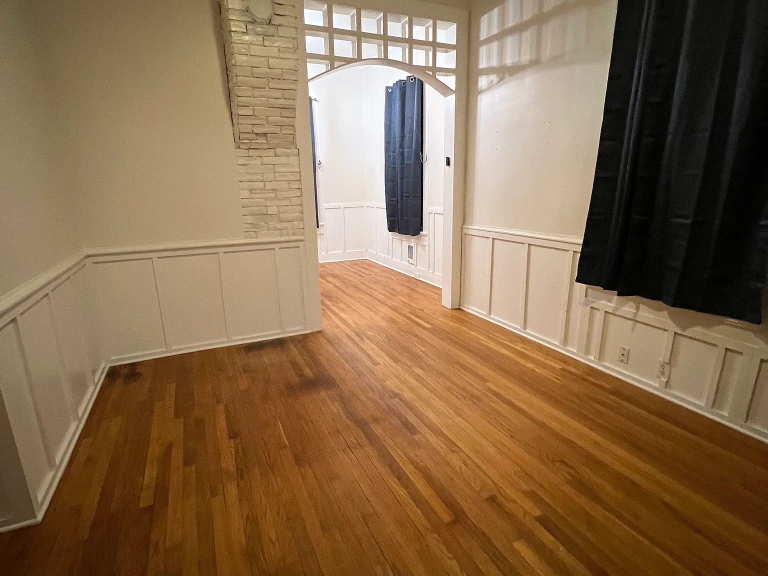 2 bed, 962 sqft, $1,490 — Photo 4