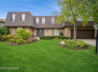 4336 Lindenwood Ln, Northbrook, IL 60062
