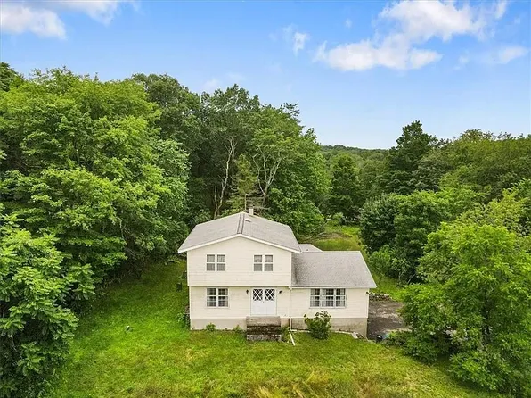 101 Oxford Rd, Chester, NY 10918