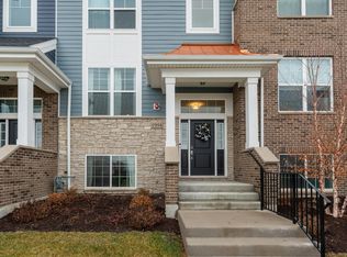 1994 Kingsley Cir, Northbrook, IL 60062
