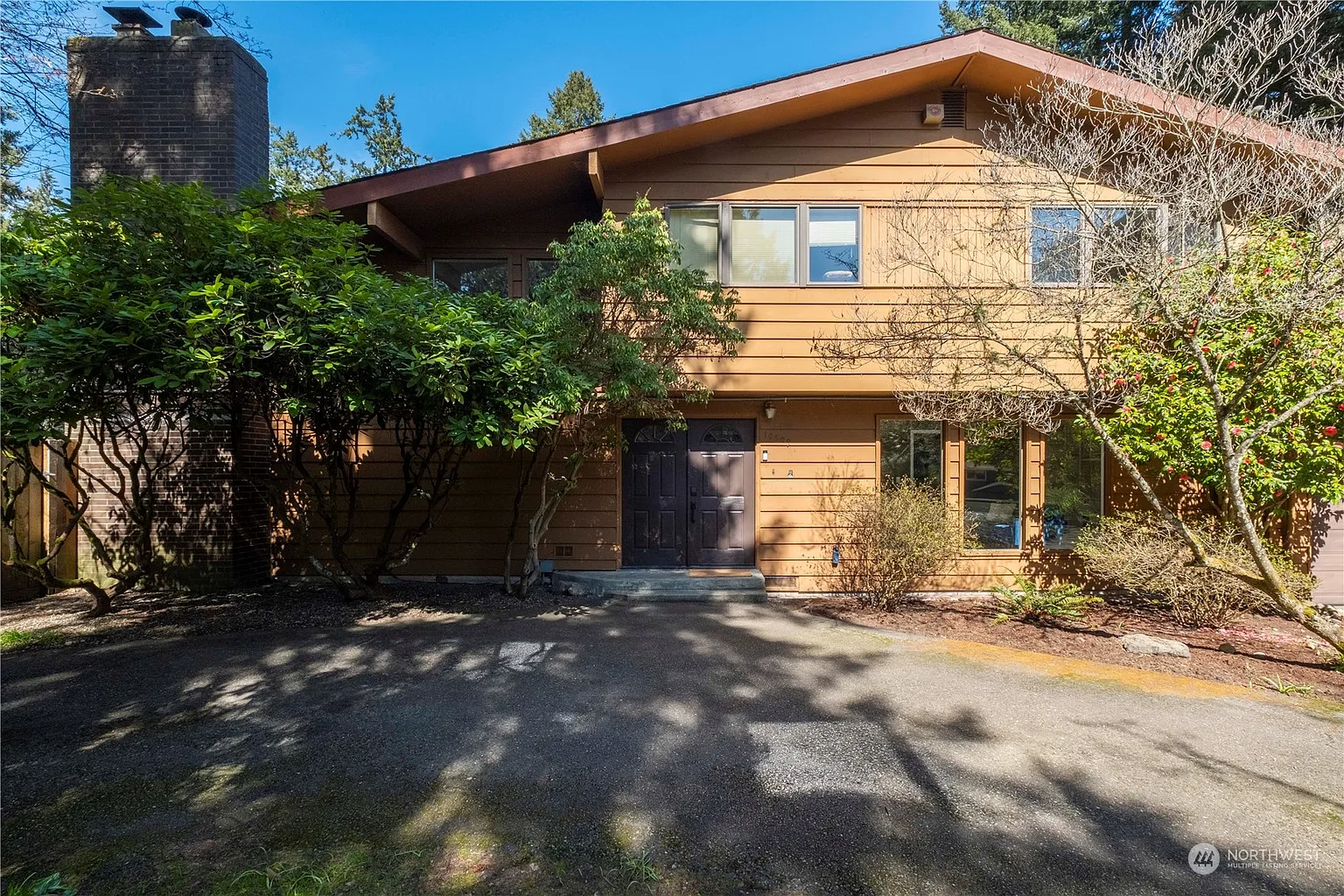 10509 Lake Steilacoom Drive SW photo 1