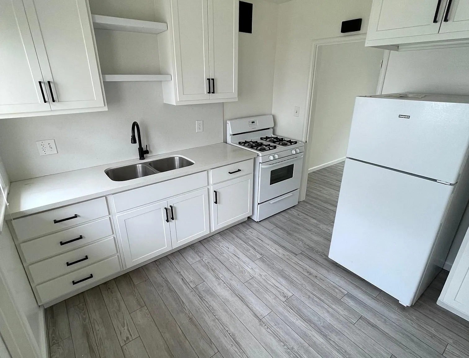 1 bed, 600 sqft, $2,600 — Photo 4