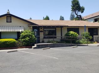 1241 Grove Street, Healdsburg, CA